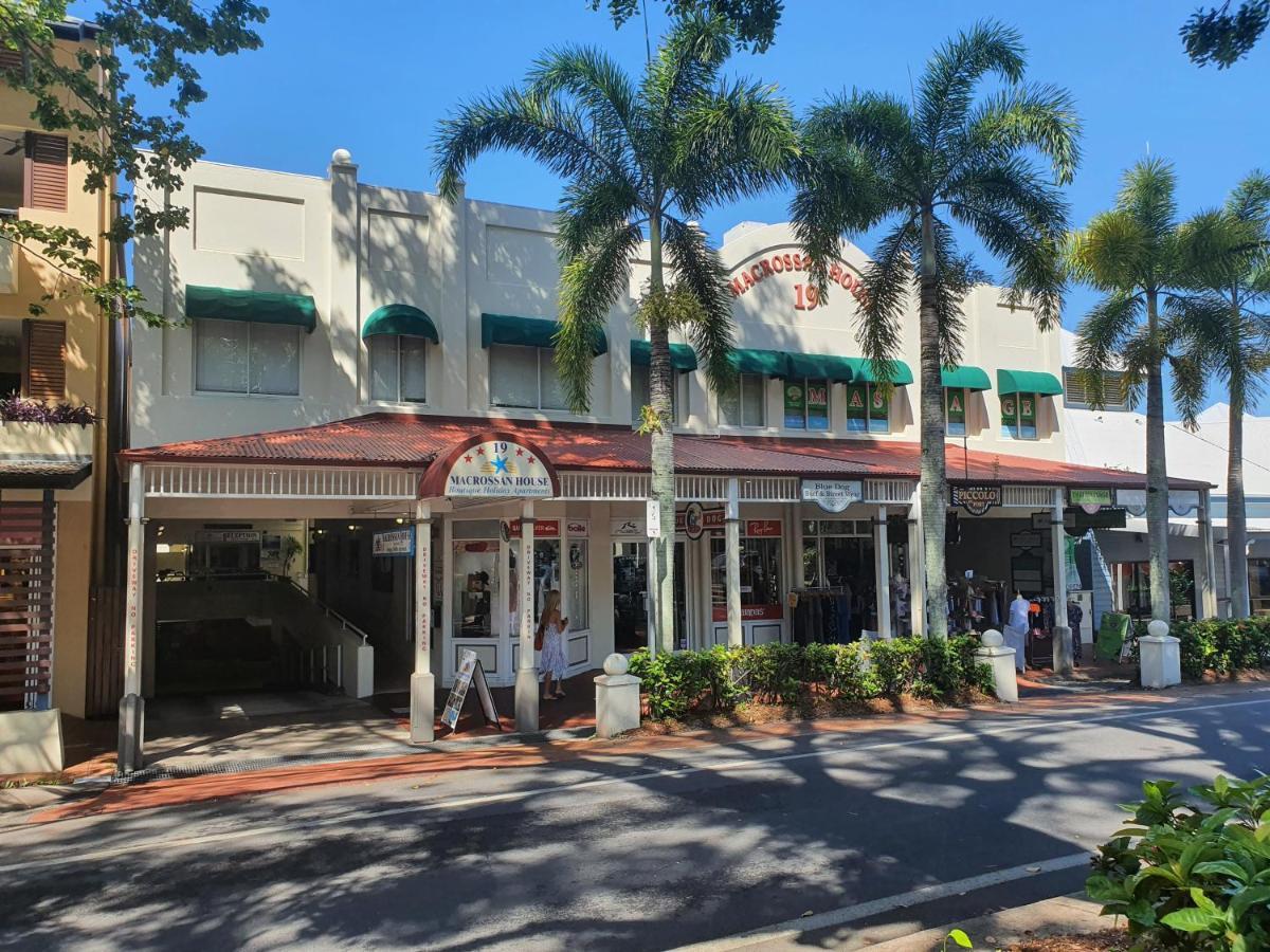 Macrossan House Boutique Holiday Apartments Port Douglas Eksteriør bilde