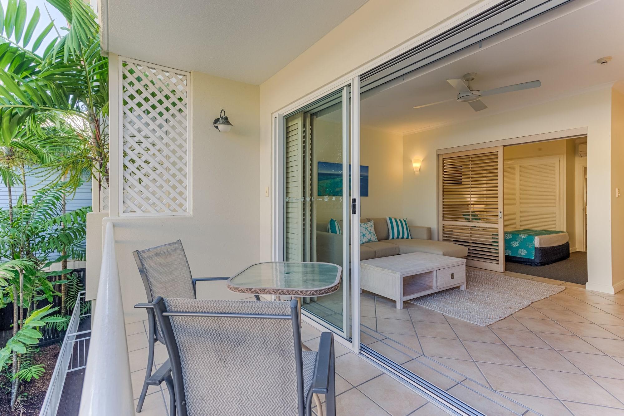 Macrossan House Boutique Holiday Apartments Port Douglas Eksteriør bilde