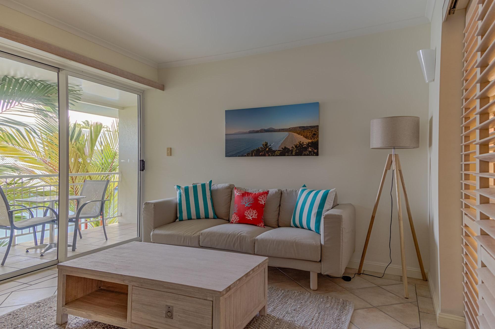 Macrossan House Boutique Holiday Apartments Port Douglas Eksteriør bilde