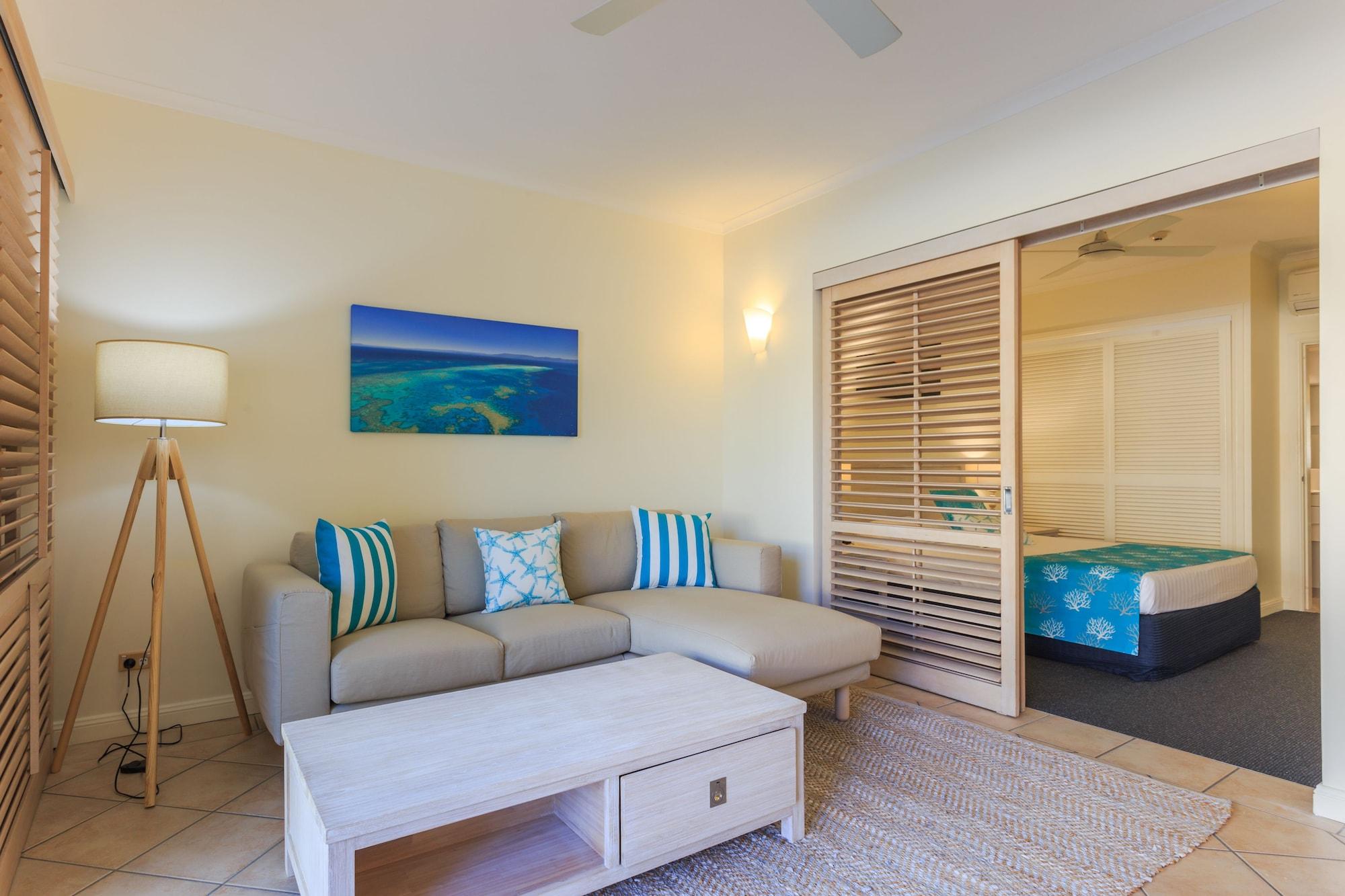 Macrossan House Boutique Holiday Apartments Port Douglas Eksteriør bilde