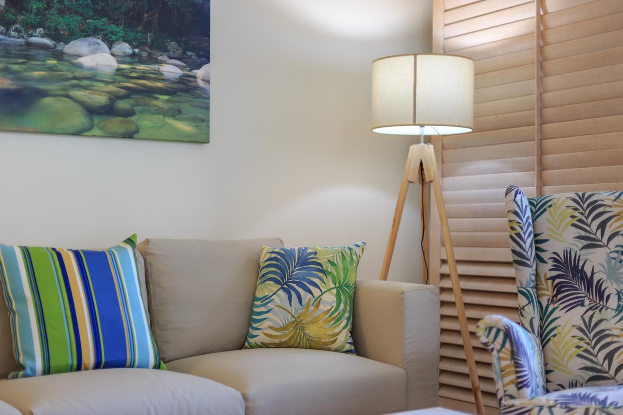 Macrossan House Boutique Holiday Apartments Port Douglas Eksteriør bilde