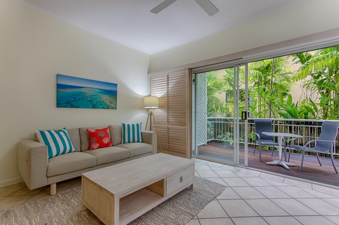 Macrossan House Boutique Holiday Apartments Port Douglas Eksteriør bilde