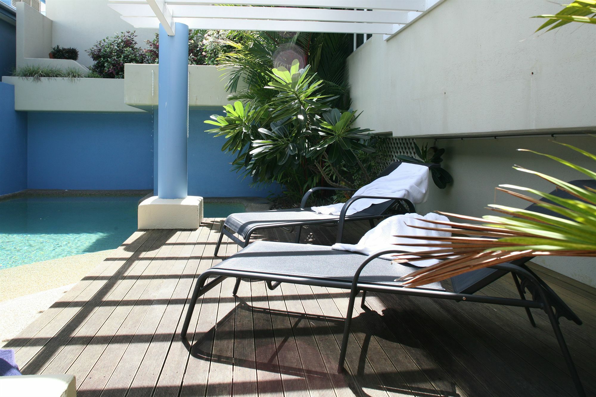 Macrossan House Boutique Holiday Apartments Port Douglas Eksteriør bilde