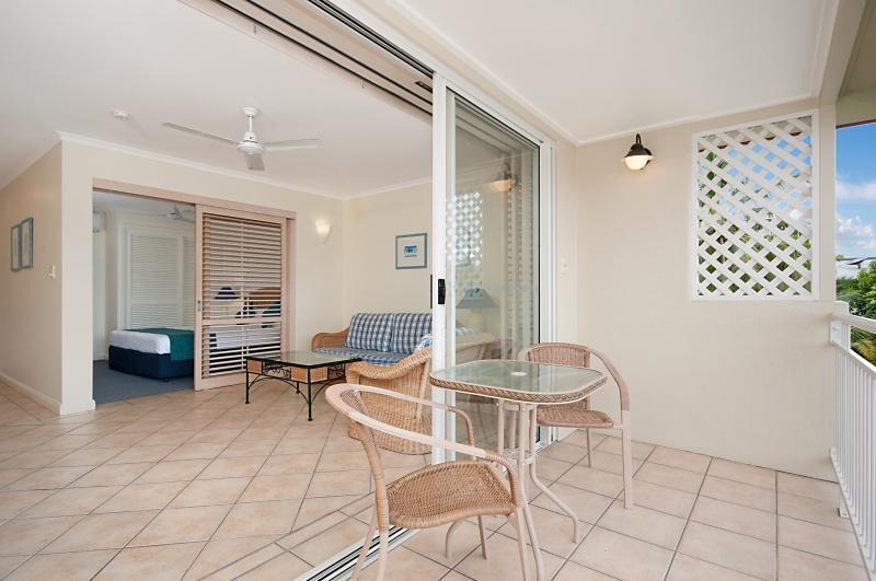Macrossan House Boutique Holiday Apartments Port Douglas Eksteriør bilde